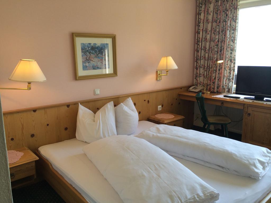 Hotel Daneu Nüziders Habitación foto